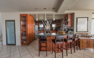 4 Bedroom House For Sale in Mile 4