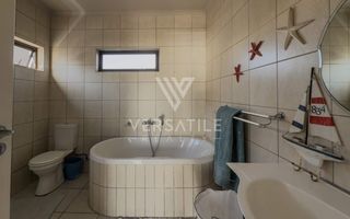 4 Bedroom House For Sale in Mile 4