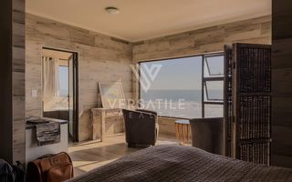 4 Bedroom House For Sale in Mile 4