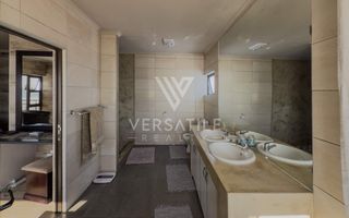 4 Bedroom House For Sale in Mile 4