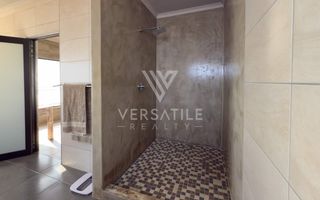 4 Bedroom House For Sale in Mile 4