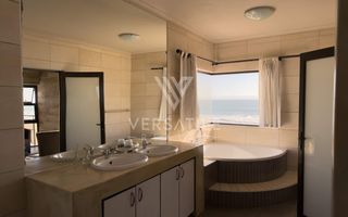 4 Bedroom House For Sale in Mile 4