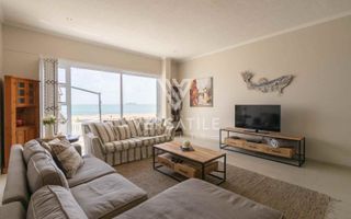 3 Bedroom Townhouse To Rent in Long Beach