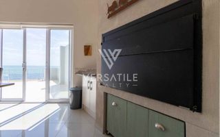 3 Bedroom Townhouse To Rent in Long Beach