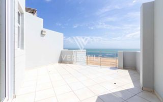 3 Bedroom Townhouse To Rent in Long Beach