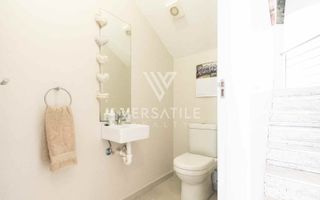 3 Bedroom Townhouse To Rent in Long Beach