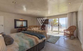 4 Bedroom House For Sale in Long Beach