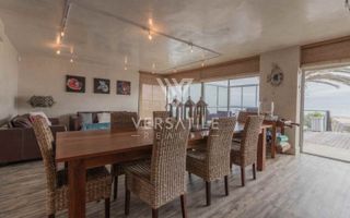 4 Bedroom House For Sale in Long Beach