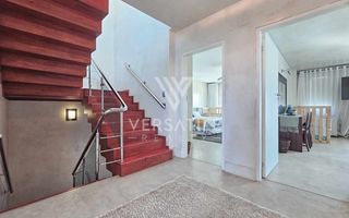 4 Bedroom House For Sale in Long Beach