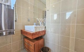 4 Bedroom House For Sale in Long Beach