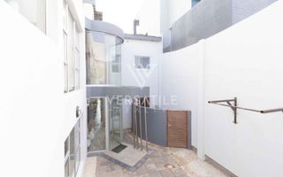 4 Bedroom House For Sale in Long Beach