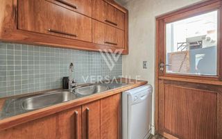 4 Bedroom House For Sale in Long Beach