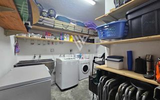 4 Bedroom House For Sale in Long Beach