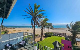 4 Bedroom House For Sale in Long Beach