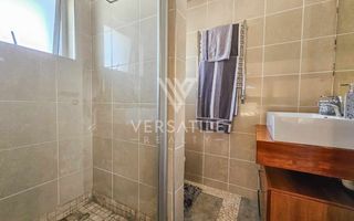 4 Bedroom House For Sale in Long Beach