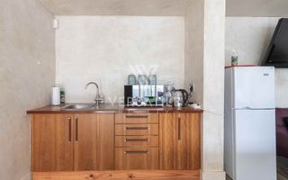 4 Bedroom House For Sale in Long Beach