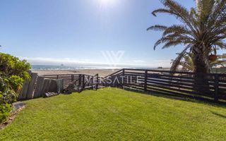 4 Bedroom House For Sale in Long Beach