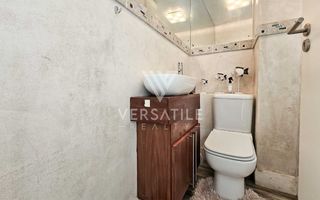 4 Bedroom House For Sale in Long Beach