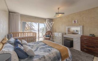 4 Bedroom House For Sale in Long Beach