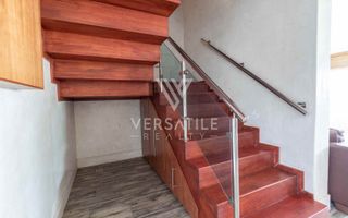 4 Bedroom House For Sale in Long Beach