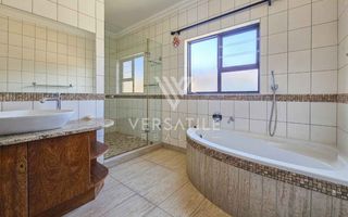 3 Bedroom House For Sale in Dolphin Beach