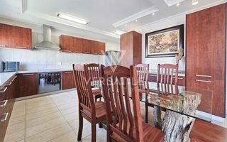 3 Bedroom House For Sale in Dolphin Beach