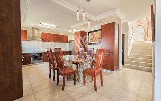 3 Bedroom House For Sale in Dolphin Beach