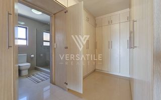 4 Bedroom House For Sale in Long Beach