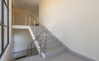 4 Bedroom House For Sale in Long Beach