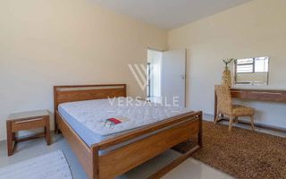 4 Bedroom House For Sale in Long Beach