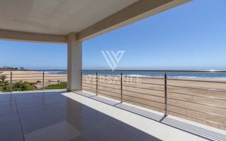 4 Bedroom House For Sale in Long Beach