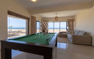 4 Bedroom House For Sale in Long Beach