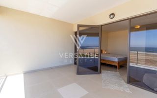 4 Bedroom House For Sale in Long Beach