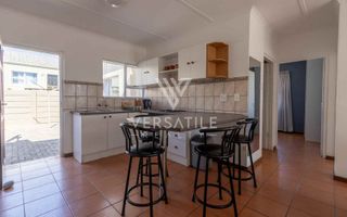 3 Bedroom House For Sale in Long Beach