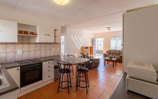 3 Bedroom House For Sale in Long Beach