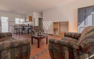 3 Bedroom House For Sale in Long Beach