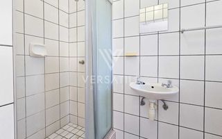 3 Bedroom House For Sale in Long Beach