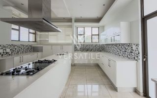 6 Bedroom House For Sale in Auasblick