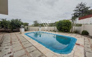 6 Bedroom House For Sale in Auasblick