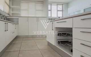 6 Bedroom House For Sale in Auasblick