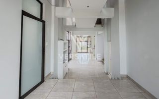 6 Bedroom House For Sale in Auasblick