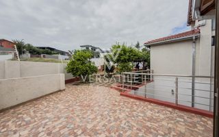 6 Bedroom House For Sale in Auasblick