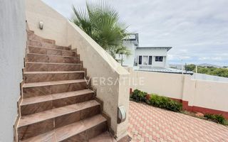 6 Bedroom House For Sale in Auasblick