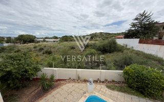 6 Bedroom House For Sale in Auasblick