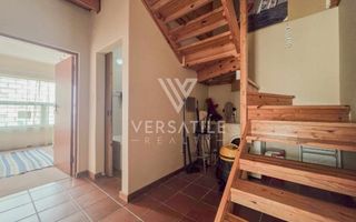 4 Bedroom Townhouse For Sale in Long Beach