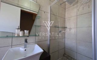 4 Bedroom Townhouse For Sale in Long Beach