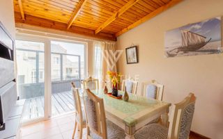 4 Bedroom Townhouse For Sale in Long Beach