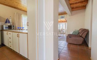 4 Bedroom Townhouse For Sale in Long Beach