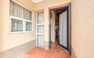 4 Bedroom Townhouse For Sale in Long Beach