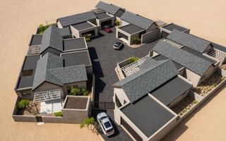 3 Bedroom House For Sale in Tamariskia